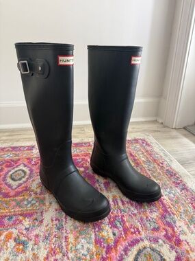 Hunter Black Tall Rubber Rain Boots